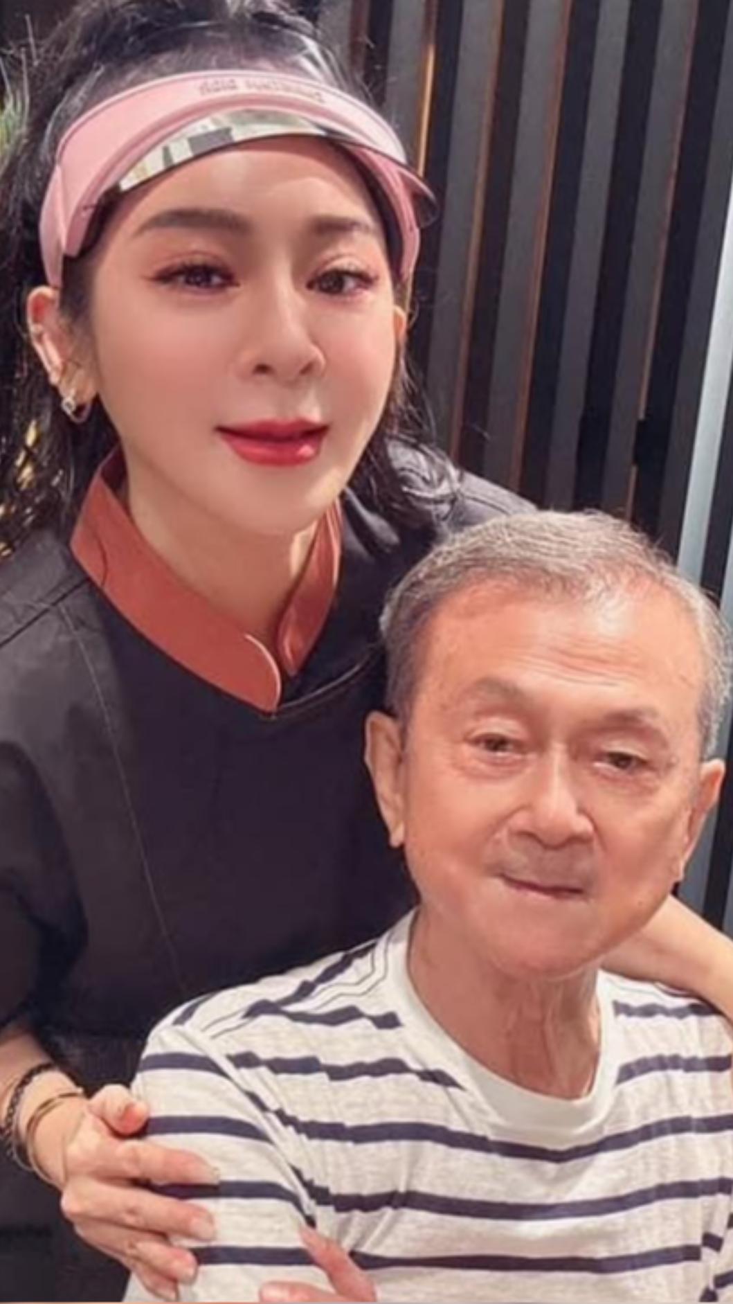 王彩樺每回家鄉台南都會分享與爸爸的相處點滴。(圖/翻攝自IG)