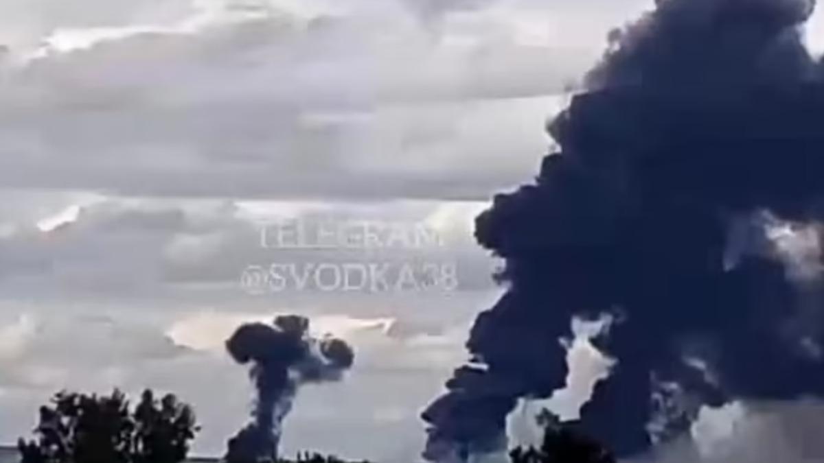 和談前烏117架無人機炸4座俄空軍基地　澤倫斯基讚：距離最遠任務