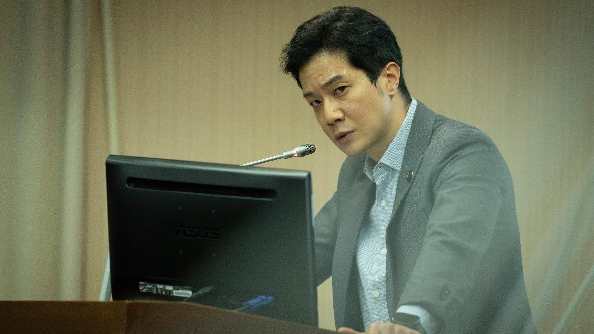 薛仕凌問政犀利。（圖／CATCHPLAY提供）