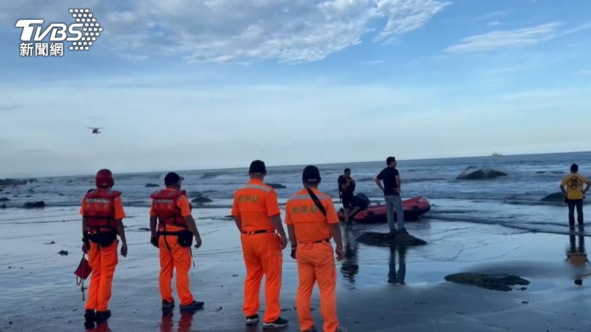 台東都歷「天空之鏡」沙灘驚傳高中生落海!警消全力搜救中