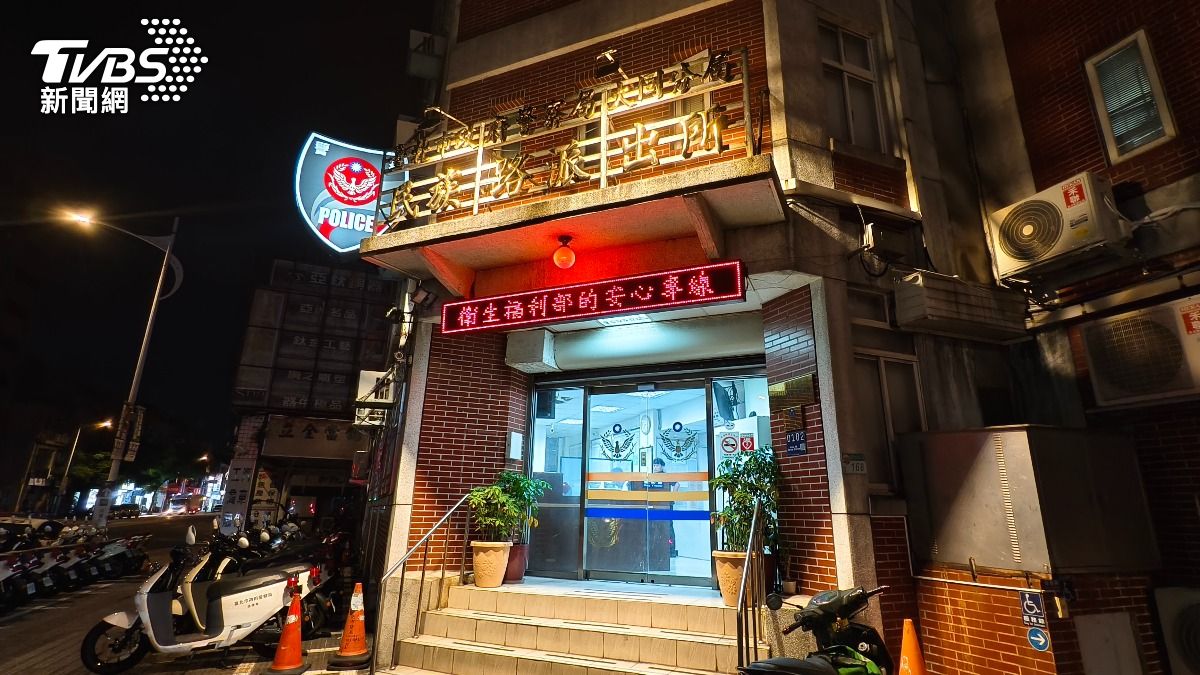 涉案6人全數帶回大同分局民族路派出所進一步偵辦。（圖／陳冠宇攝）