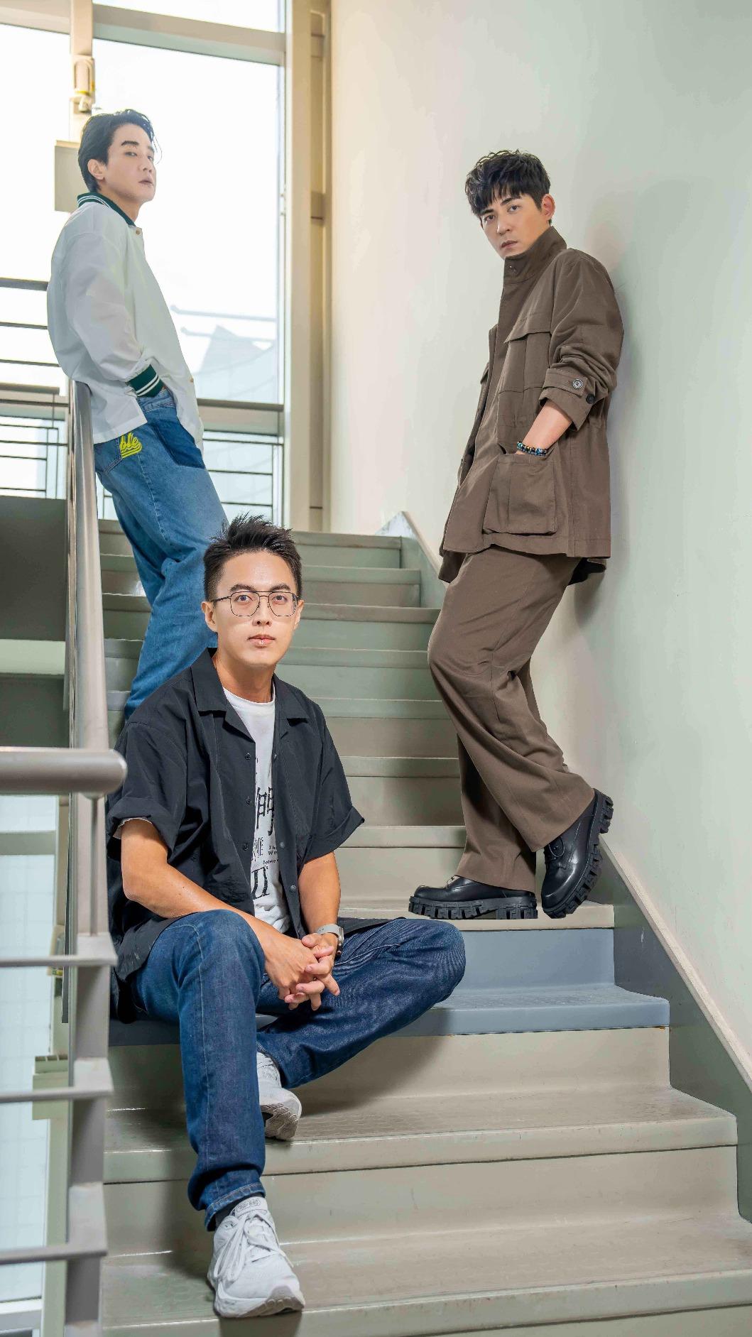 《我們與惡的距離II》囊括金鐘陣容薛仕凌(左起)、導演林君陽、周渝民。(圖/CATCHPLAY+提供)