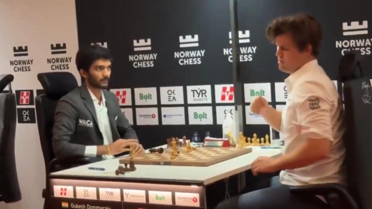 挪威西洋棋王落敗情緒爆發!不敵19歲印度小將憤而拍桌