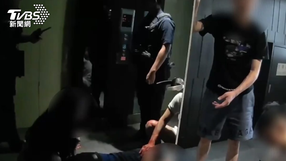 高雄苓雅發生一起驚悚情殺案件。(圖/TVBS)
