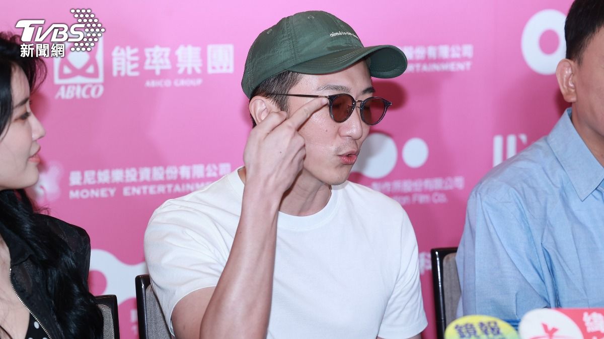 懷秋哭戲一度哭不出來,在眼睛上塗白花油,後來喊卡了淚都停不下來。(圖/黃城碩攝)