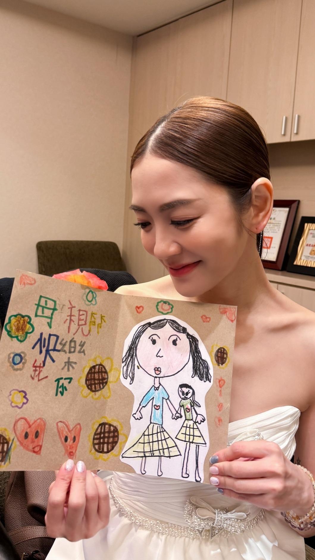 楊千霈的生活重心都在寶貝身上。(圖/翻攝楊千霈臉書)
