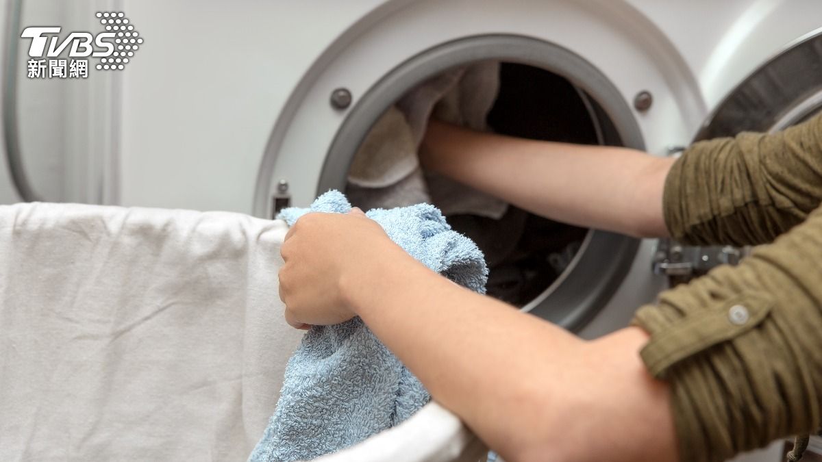 衣服晾完還有悶臭味?日達人揭常見1錯誤 關鍵在洗衣前