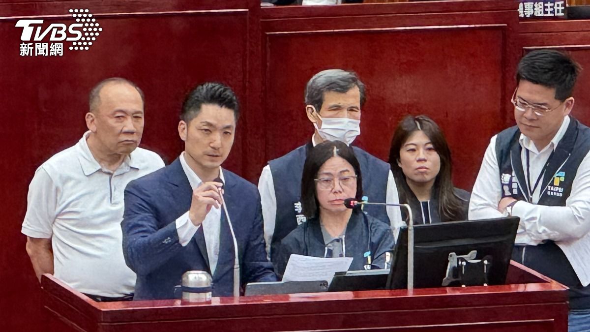 青創社宅成A片拍攝地,台北市長蔣萬安(左2)下令查。(圖/陳怡潔攝)