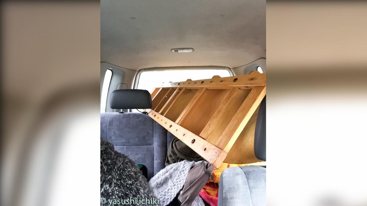 一木康當時將貴重物品放到車上，開車赴學校避難。（圖／一木康提供）