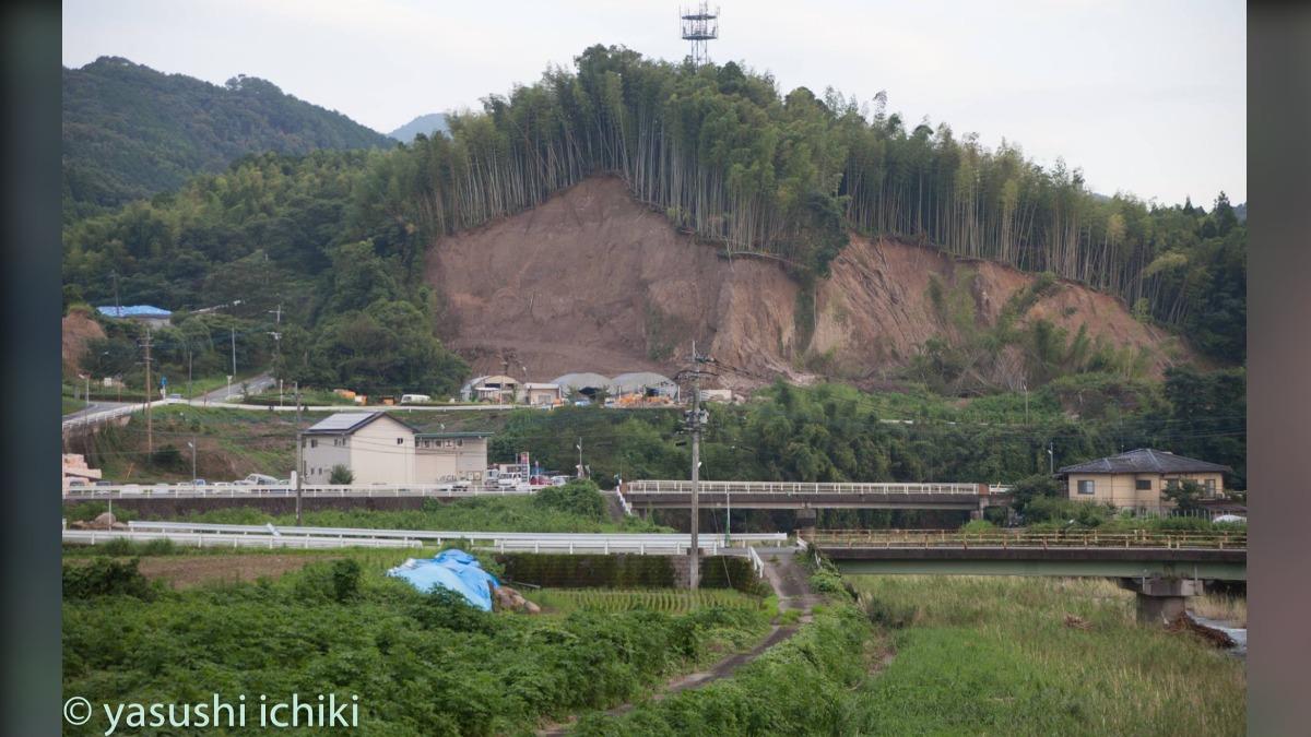 熊本在2016年4月發生日本觀測史上首見的數日內兩次震度7地震，被認為是千年一遇的強震，引發大規模土石崩落。（圖／一木康提供）