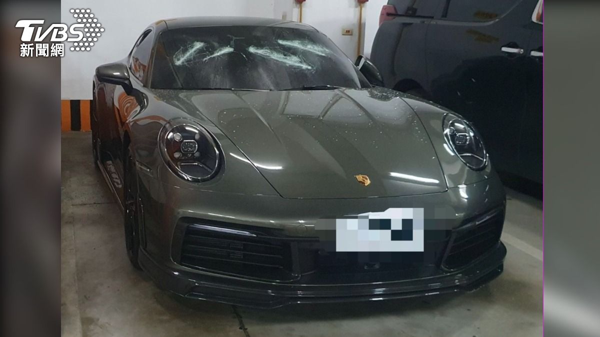 才剛買兩個月!高雄千萬保時捷911慘遭砸 男闖地下室尋仇