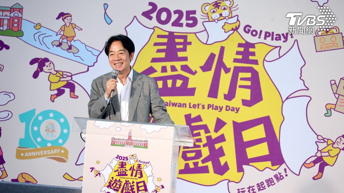 賴清德致詞時，打趣稱「不濕不歸」。（圖／華子琛攝）
