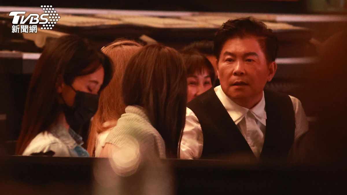 曾國城現身小巨蛋力挺彭佳慧演唱會。(圖/黃城碩攝)