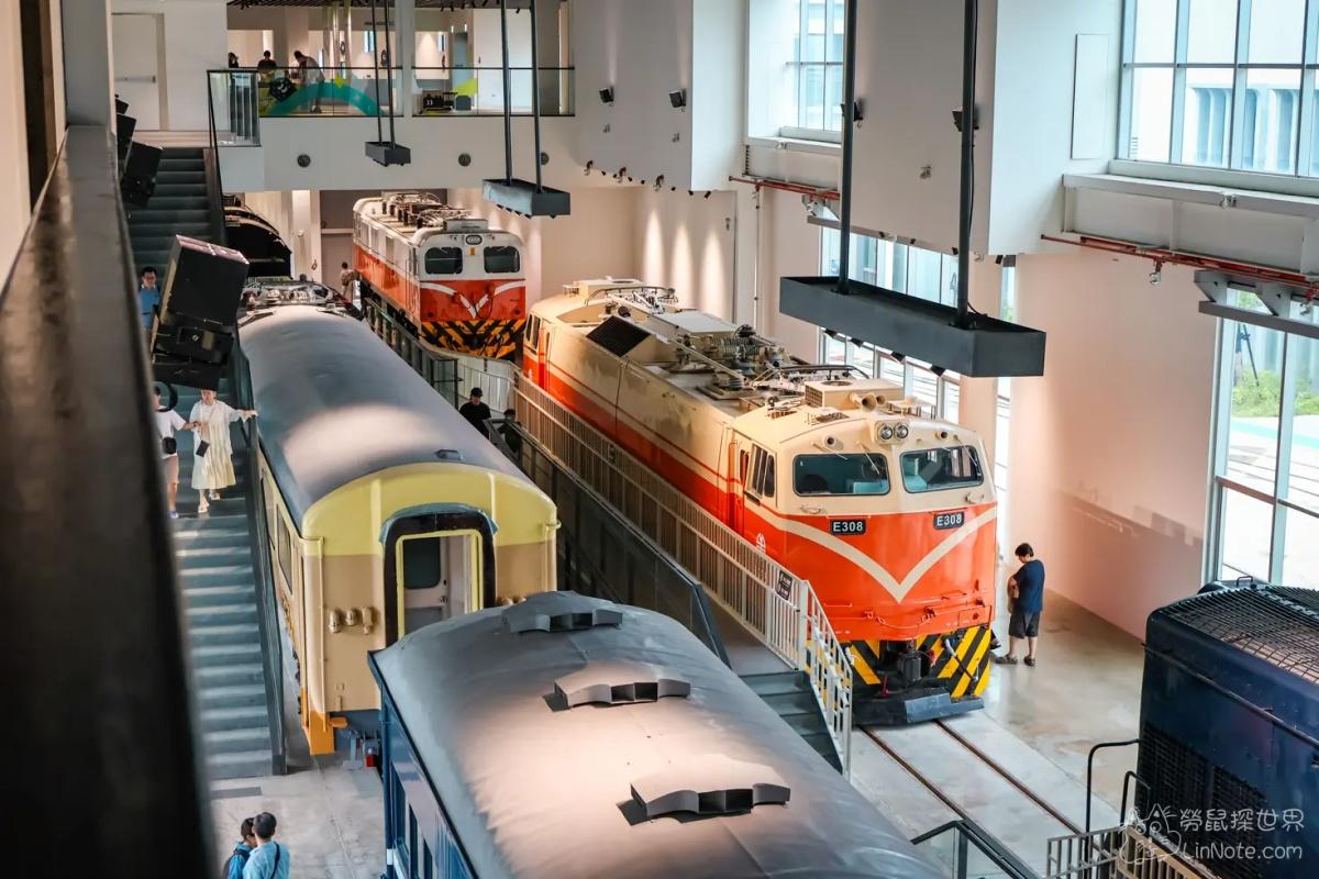 「列車展示館」展示了12台不同時代、不同類型的珍貴火車頭。(圖/勞鼠探世界提供)