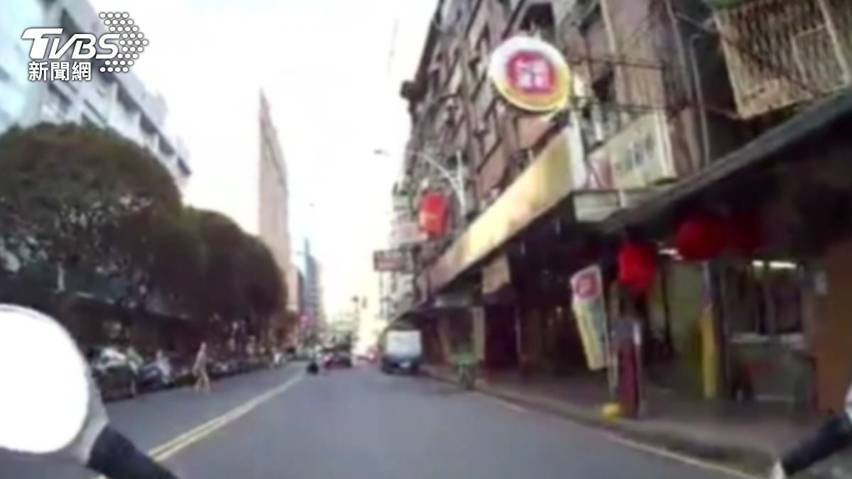 行人違規暴增51%(圖/TVBS)