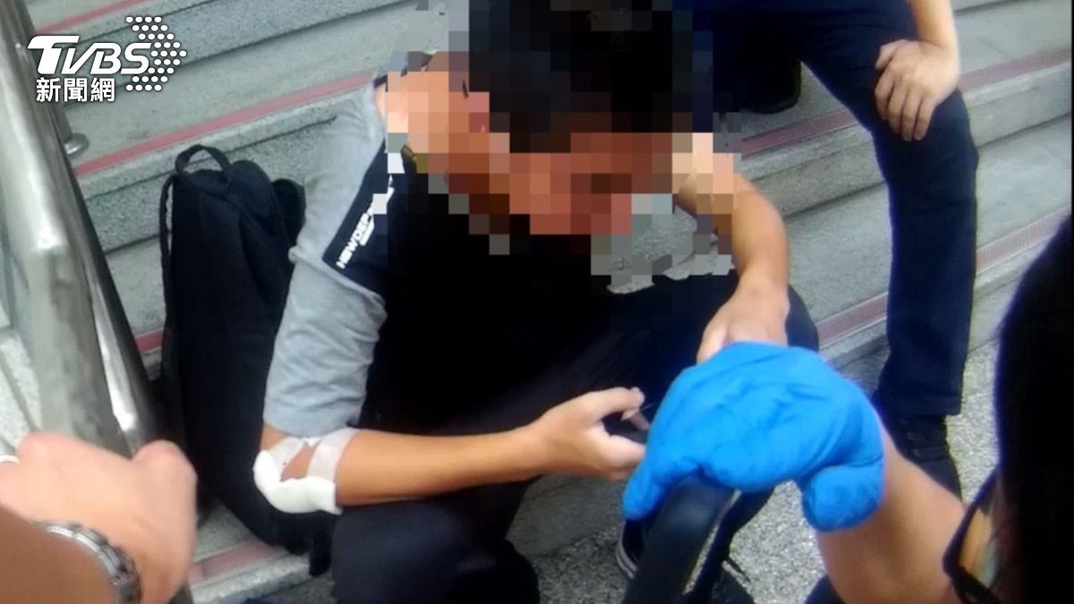南下台中找工作碰壁!21歲男捷運昏倒不就醫 悲吐:我剩一百塊