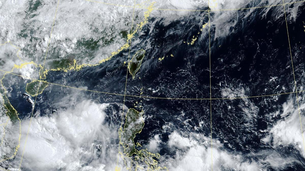 天氣/蝴蝶颱風「挾劇烈降雨」!威脅台灣整整3天 最新路徑出爐