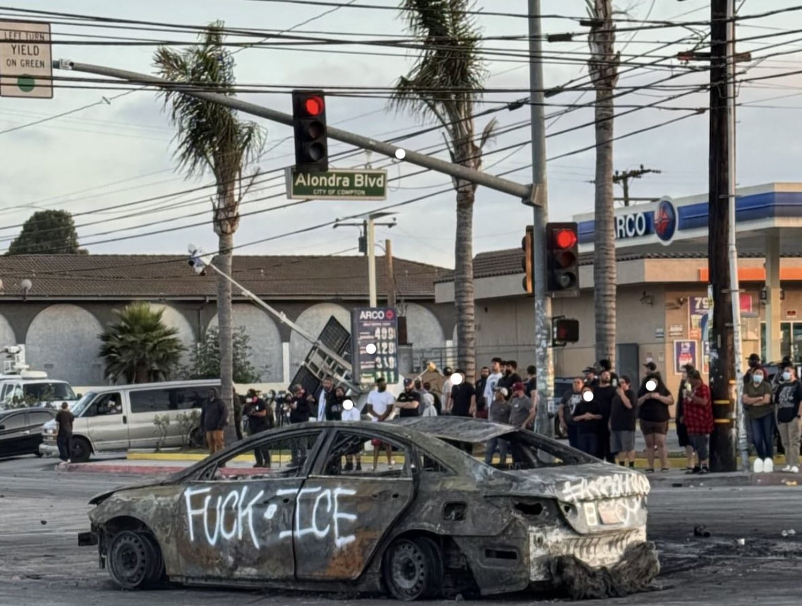 洛杉磯抓移民爆衝突!川普派國民兵鎮壓「防長警告了」 州長轟煽動
