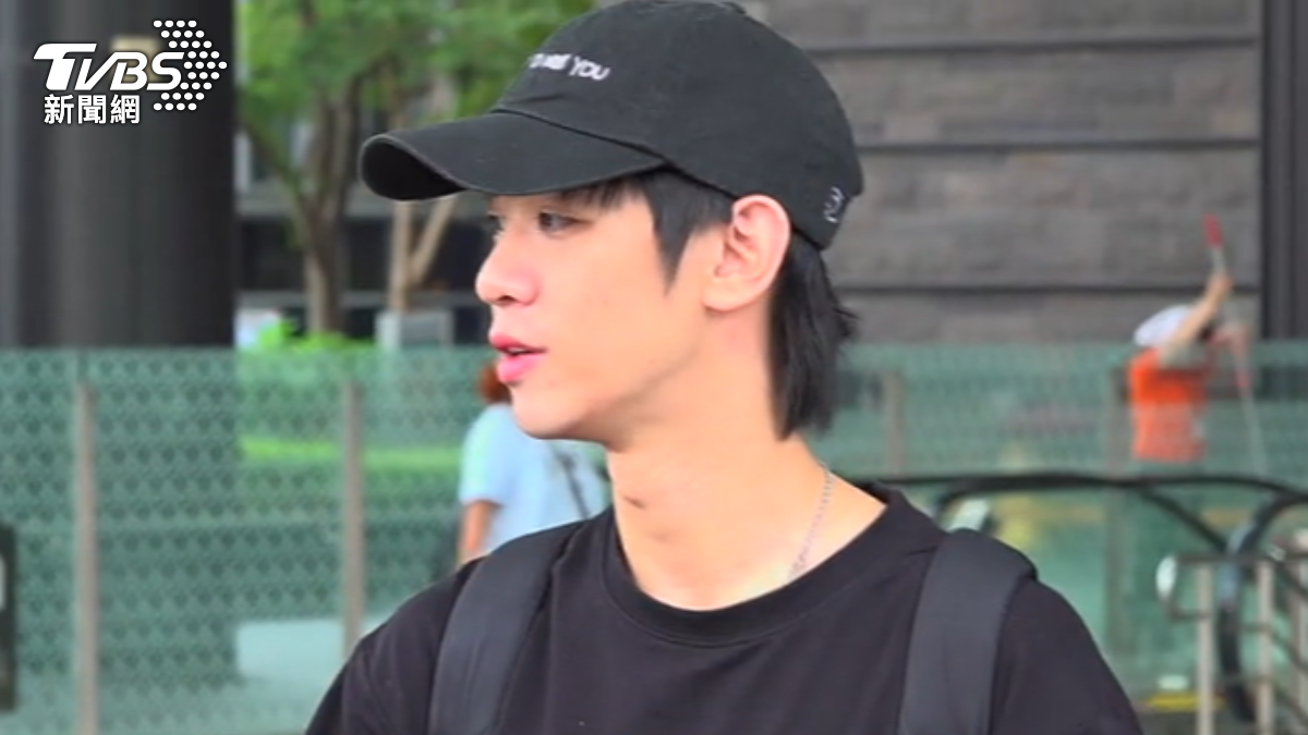 李科穎遭陌生男子突上前動手動腳,透露對方出手力道很大。(圖/TVBS)