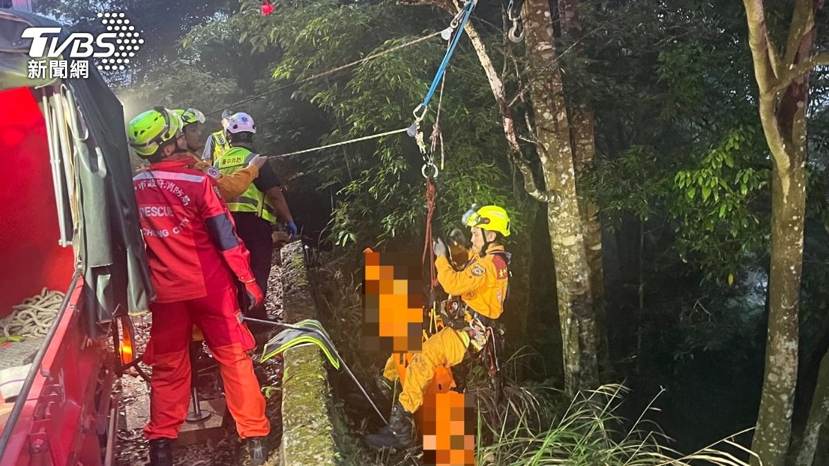 老夫妻登山成永別！76歲夫大雪山失足墜谷亡　妻目睹崩潰