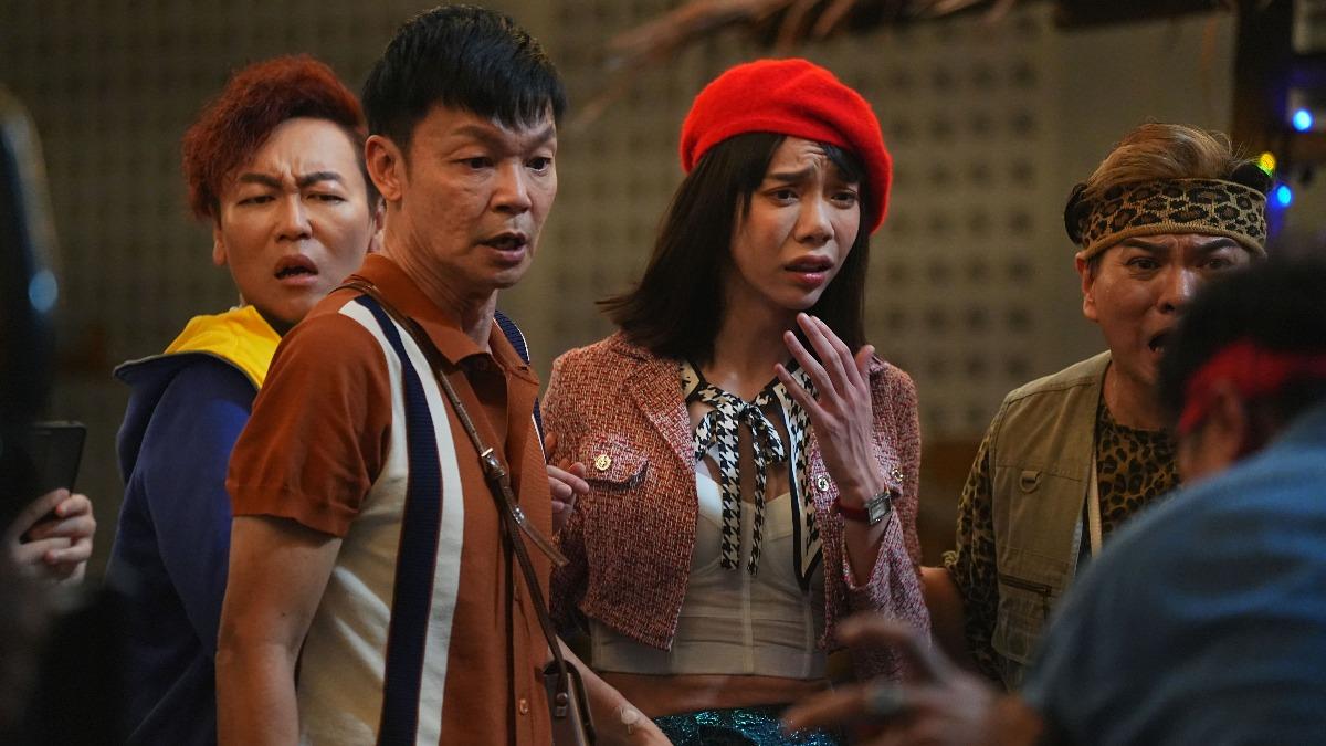 Kiwebaby(右二)自嘲太嬌弱,向導演要求加動作戲被拒絕。(圖/華映提供)