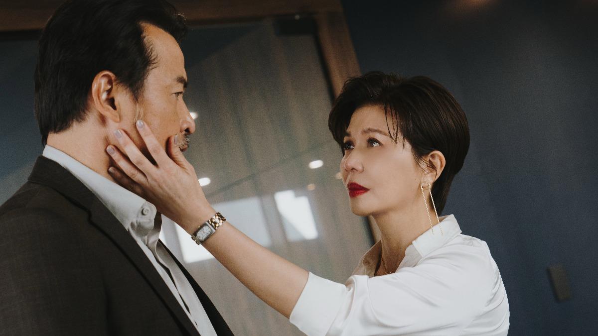 《親密之海》李銘順(左)是于子育地下情人。(圖/CATCHPLAY+提供)