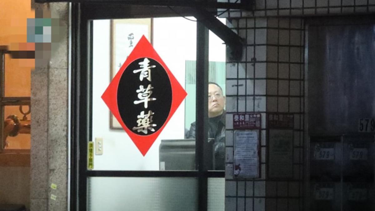公務車之亂燒向史哲!侯漢廷秀照:文化部長任內「坐車去推拿」