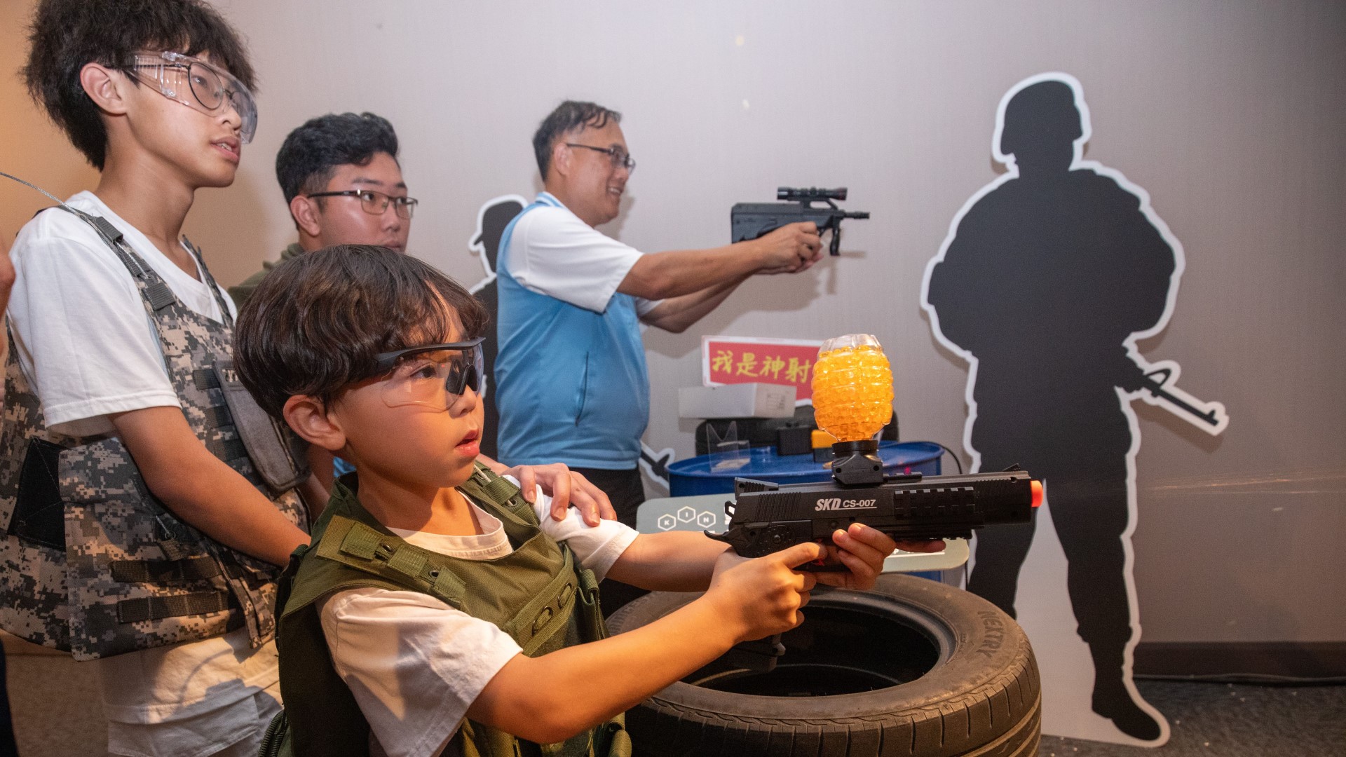 ▲小朋友水彈射擊體驗。(圖片來源:金門縣政府)