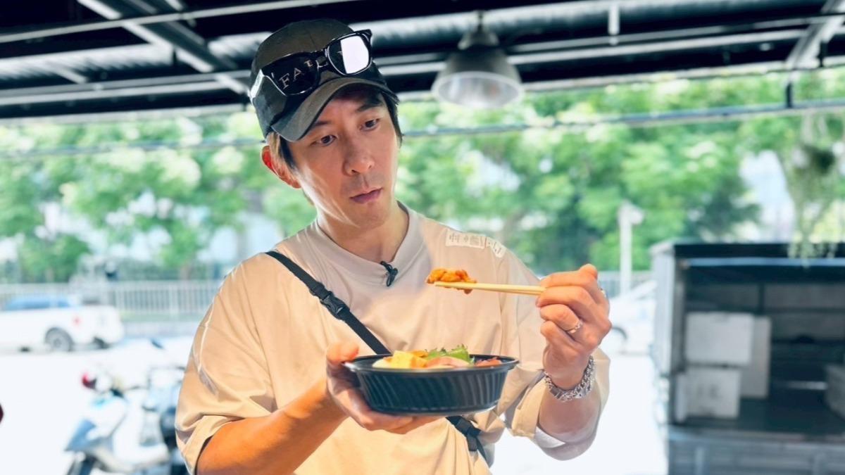 賈靜雯菜市場大撒錢「水果結帳買破萬」 修杰楷倒抽一口氣