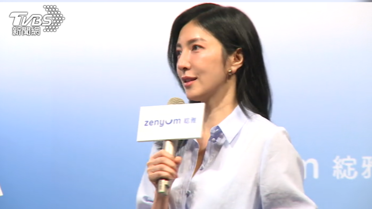楊謹華分享好友劉品言雙喜臨門的內幕。（圖／TVBS）
