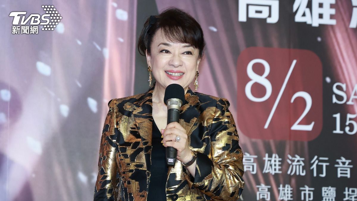 看不出75歲!國寶玉女露面美成這樣 羞認想戀愛:有幾個喝茶對象