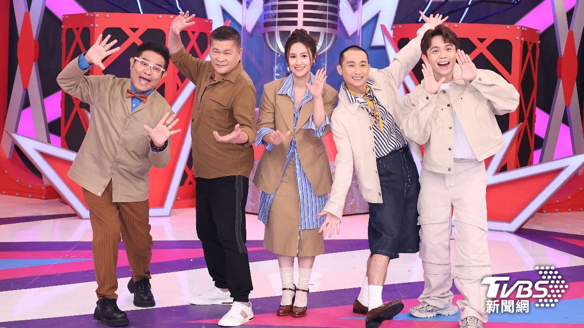許效舜、澎恰恰、吳姍儒、浩子和黃豪平出席記者會。(圖/張哲鳴攝)