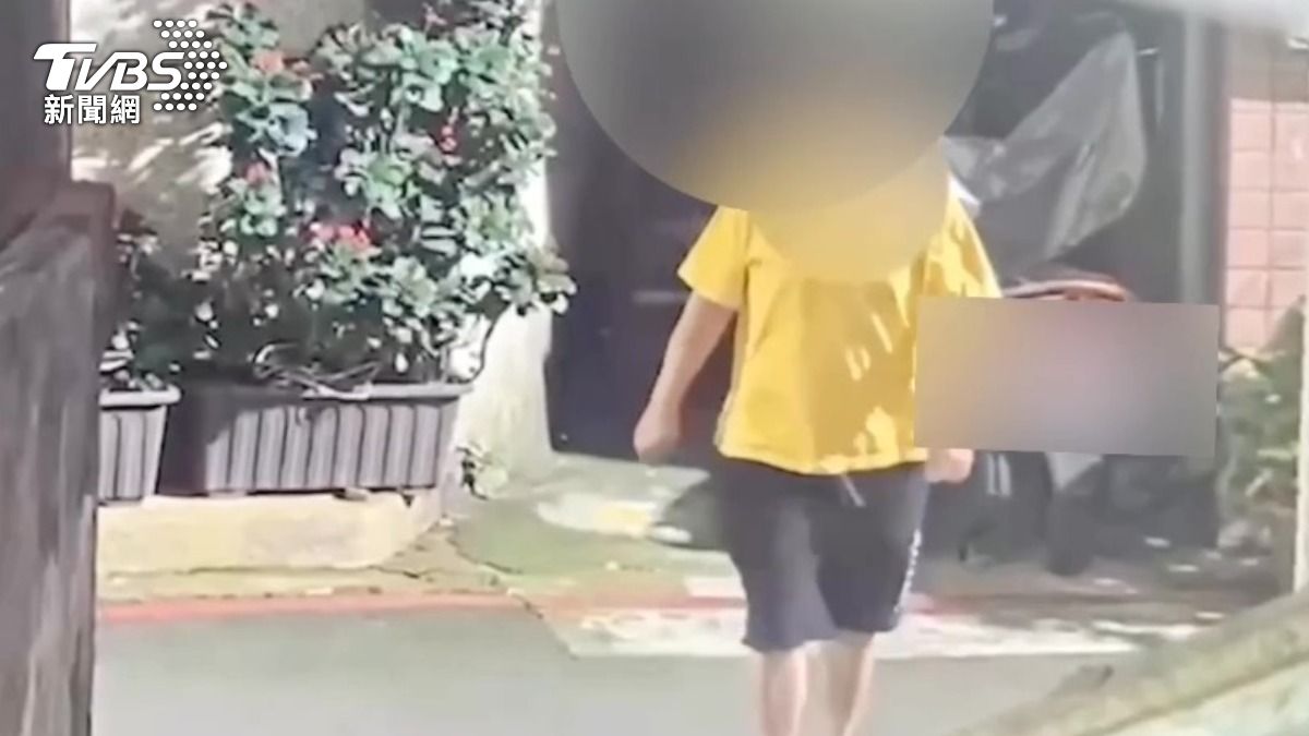 嫌犯到案稱以為沒人要，被依竊盜罪嫌送辦。（圖／TVBS）