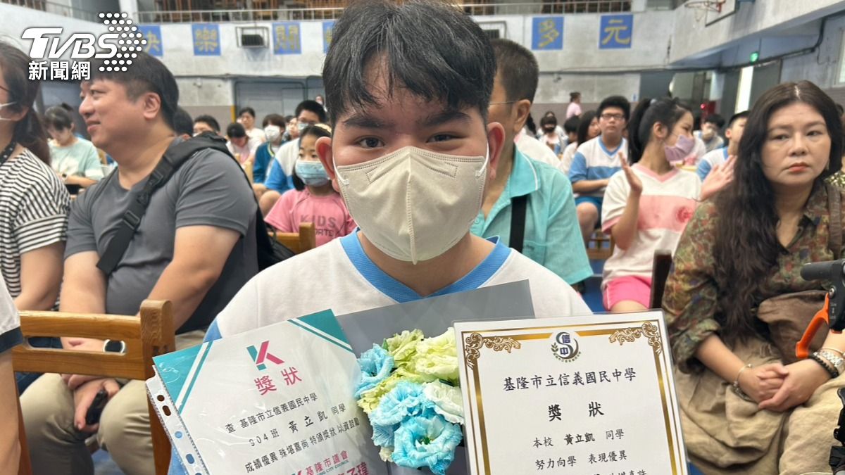 黃姓同學得了腦瘤不放棄，溫暖影片奪比賽佳績。（圖／ＴＶＢＳ）