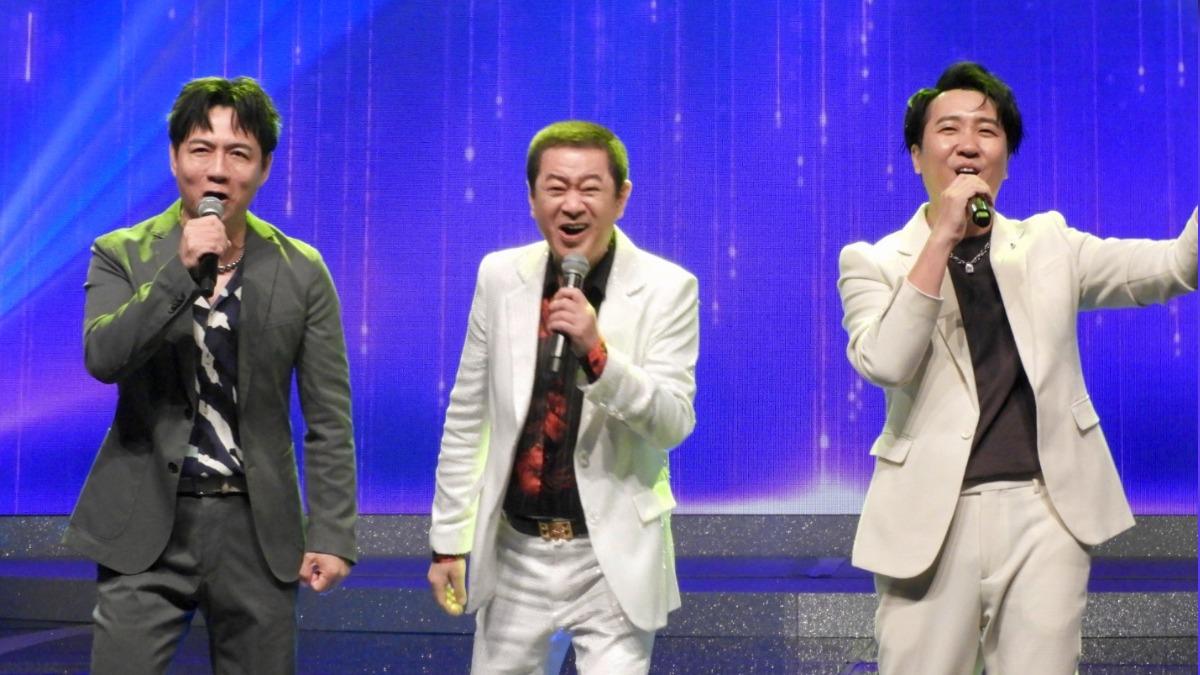 陳隨意（左起）、蔡小虎、沈建豪合唱，默契十足。（圖／中視提供）