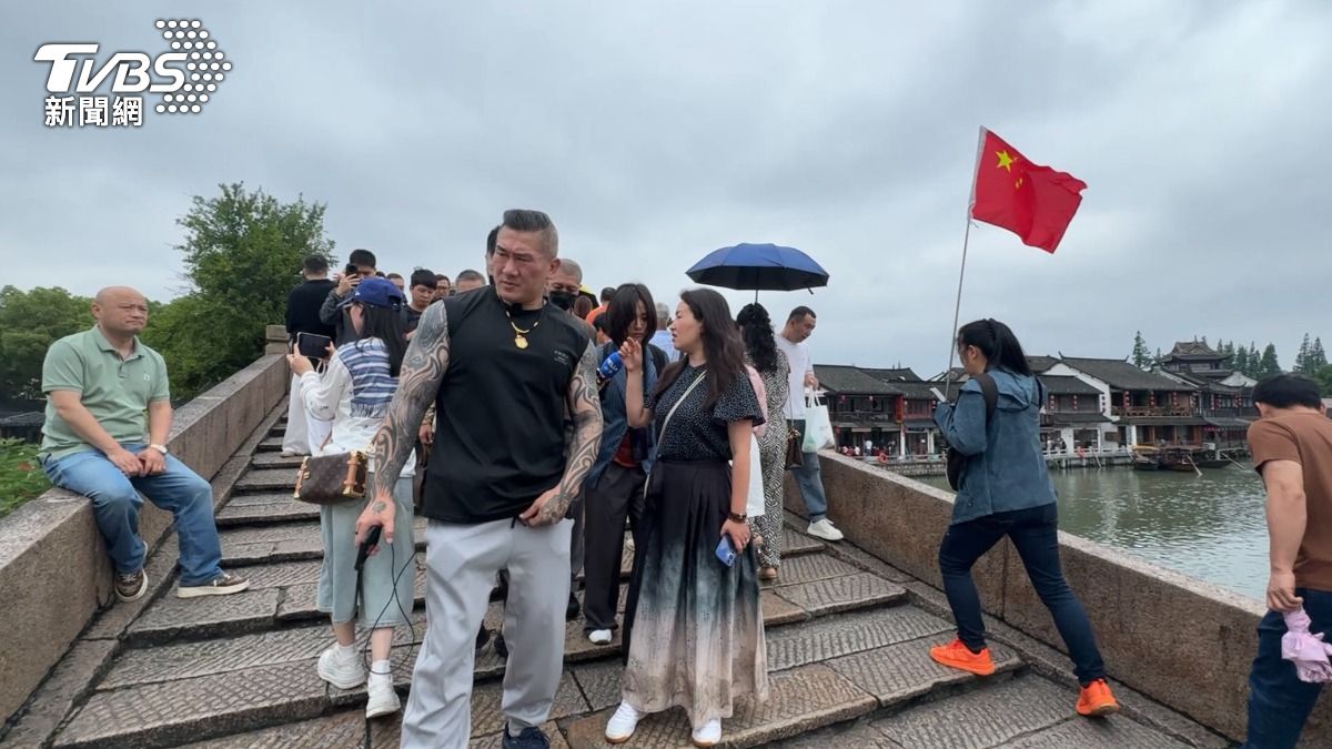 戳中共痛點!館長直播誇「廁所有門」 學者示警:無意識歧視不自知