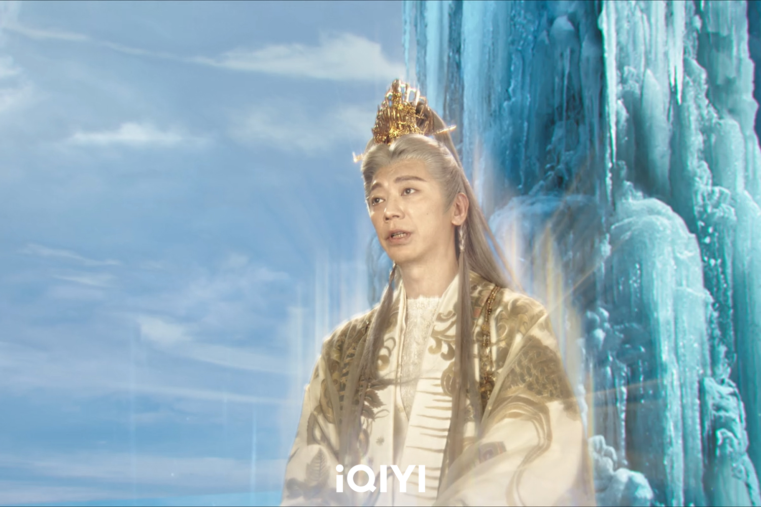 歌手信(蘇見信)在劇中客串扮演「南方尊者」。(圖/iQIYI愛奇藝國際版提供)