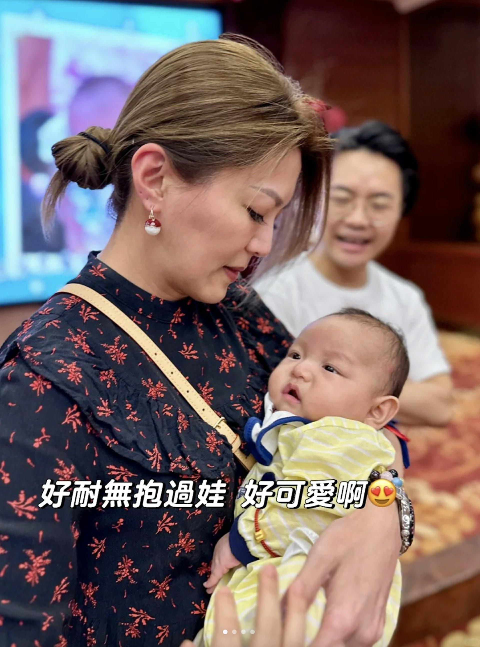 康子妮受邀參加同事寶寶的彌月宴。(圖/翻攝自小紅書)
