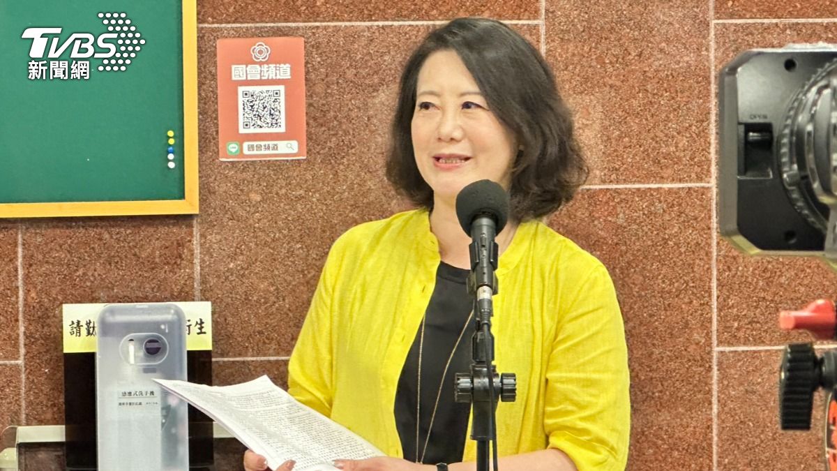 黃國昌喊話賴清德親出席國安簡報 吳思瑤:別連橄欖樹都砍了