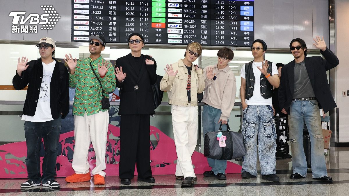 左起為世界、NESMITH、SHOKICHI、TAKAHIRO、佐藤大樹、橘KENCHI、AKIRA。(圖/張哲鳴攝)