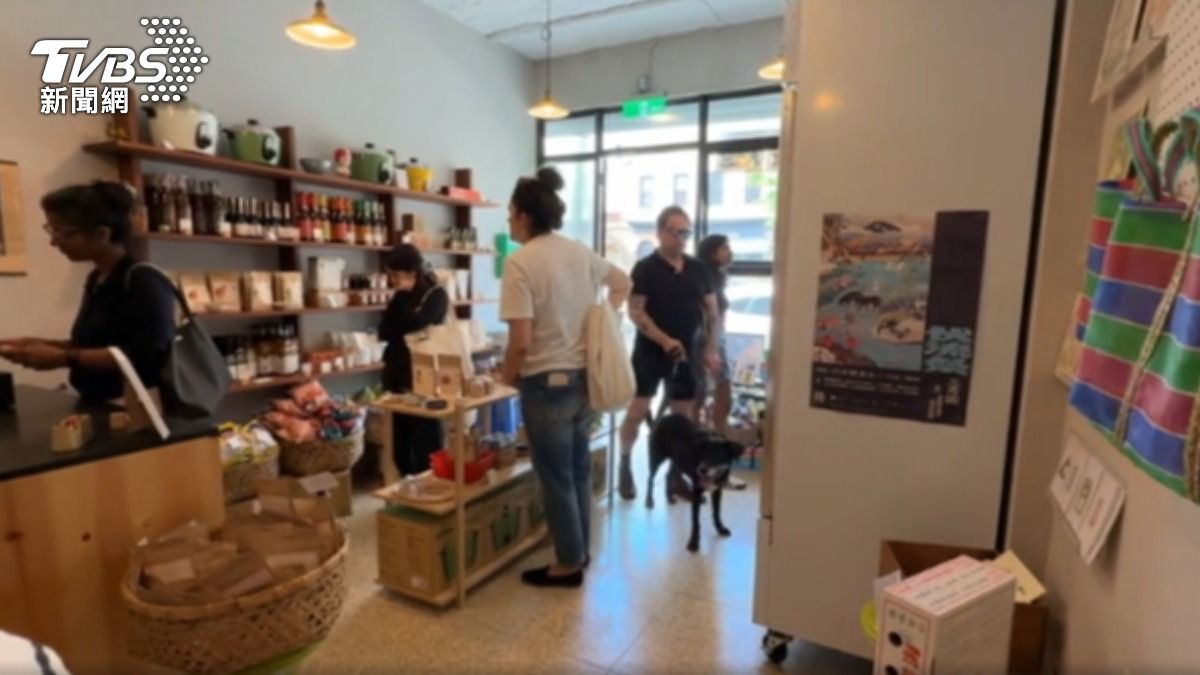 紐約布魯克林台式柑仔店受關稅衝擊(TVBS特派記者倪嘉徽攝)