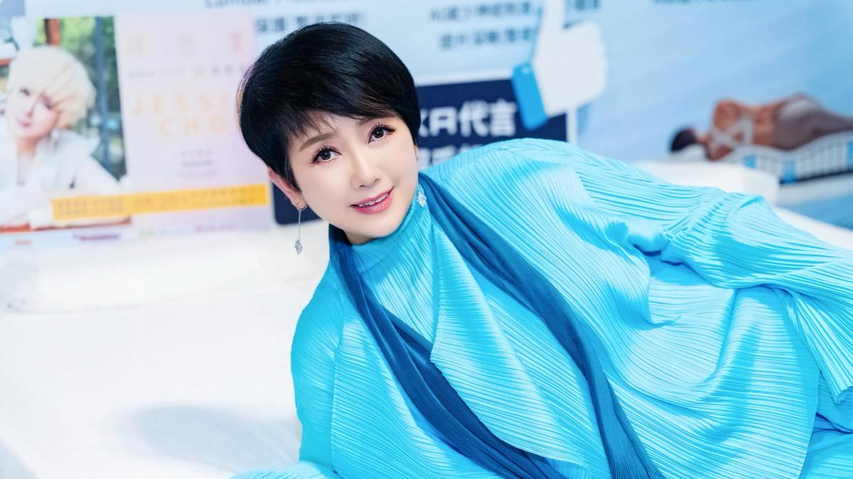 64歲玉女歌手美成這樣卻單身 突自爆戀愛:帶回家愛一輩子