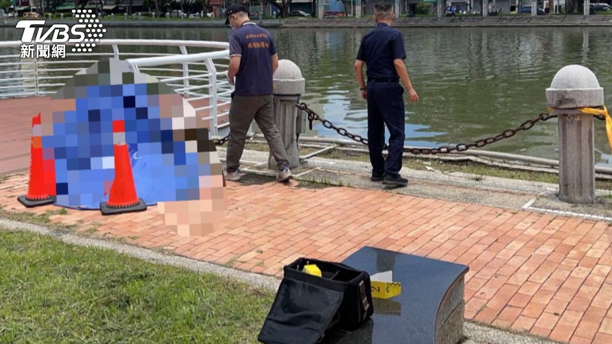 愛河連2起落水亡!外國客目擊女屍浮起 兒衝現場目睹崩潰