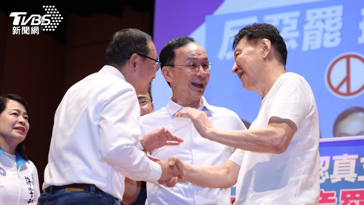 觀察/喚回鐵藍熱情!藍巨頭趕場拚反罷 「台北隊長」開局先被嗆