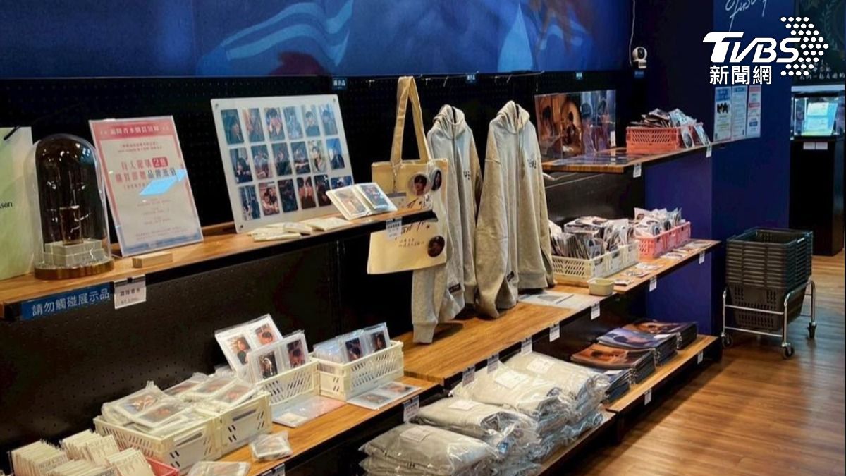 陸劇「難哄」台灣快閃店超夯,周邊產品一上架就秒殺,被詐騙集團盯上,成立一頁式詐騙網站,販賣仿冒品。 (圖/攝自官方粉絲頁)