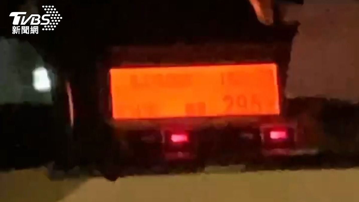 乘客指控信義區排班計程車亂喊價,錄影蒐證。 (圖/TVBS)
