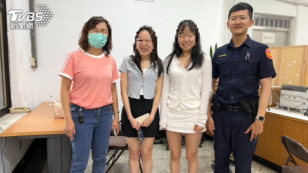 逛完逢甲夜市,搭Uber前往中區的旅館入住,結果途中尹女將隨身包包丟在車上。(圖/TVBS)