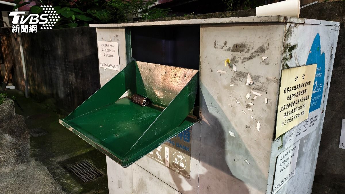 據中山分局中山二派出所指出，當事人疑似因情緒恐慌而想尋找一處安靜空間，才會做出此舉。（圖／陳冠宇攝）