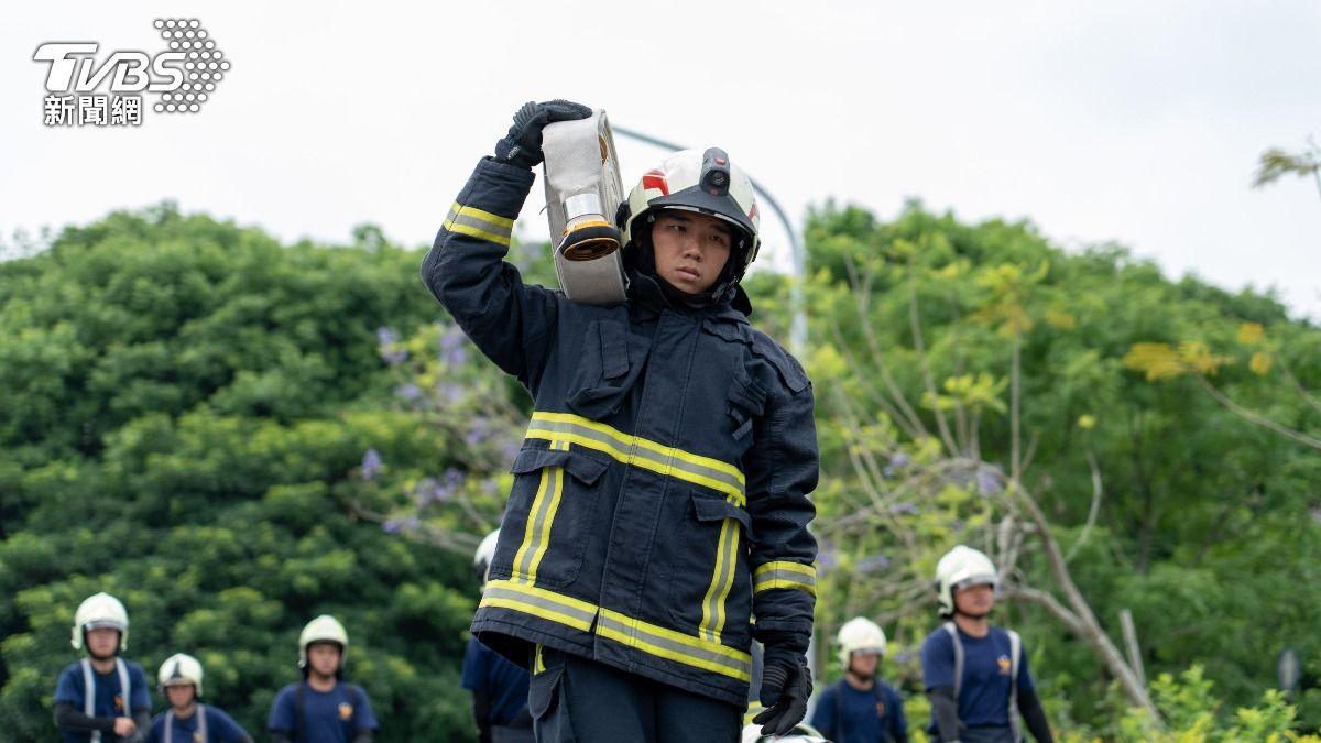 民間高手身分曝光。(圖/新竹縣消防局提供)