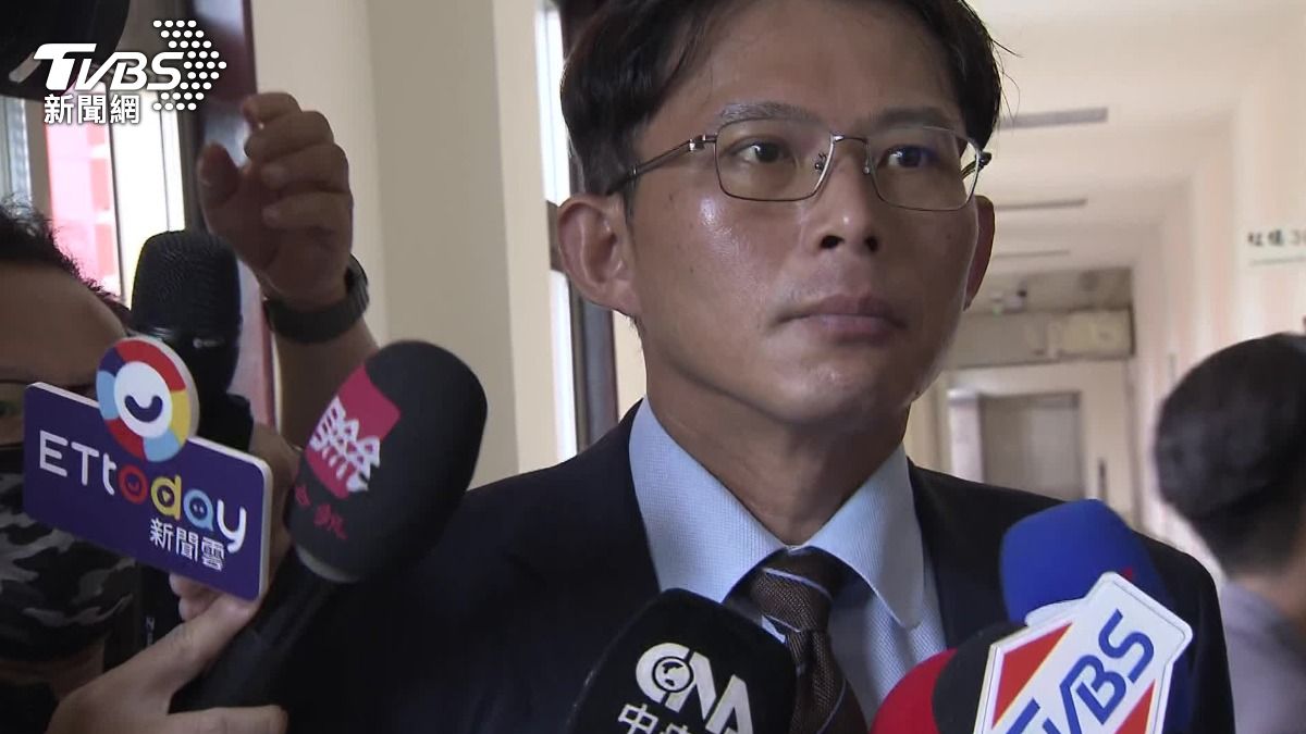 黃國昌播放女檢偵訊朱亞虎「示範帶」 法務部:真假不明將研議修法